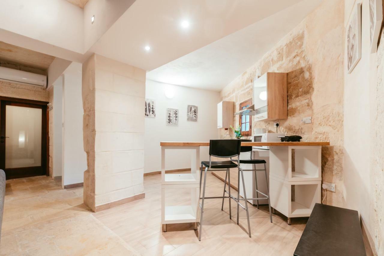 120 Lapsi * San Ġiljan